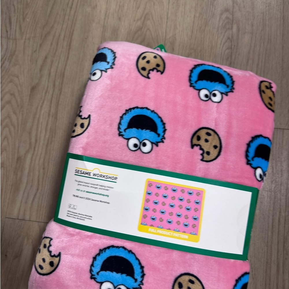 Sesame Street Pink Cookie Monster Blanket firm